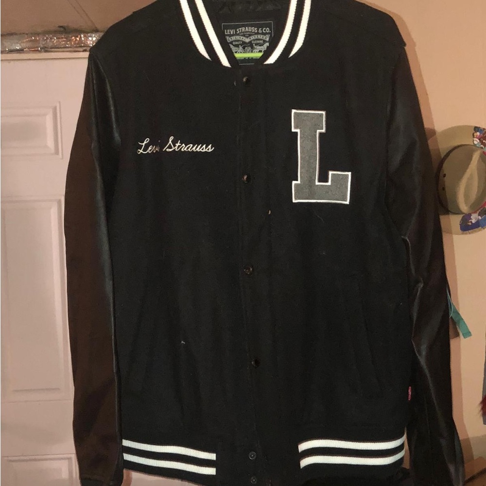 Levi’s jacket brand new